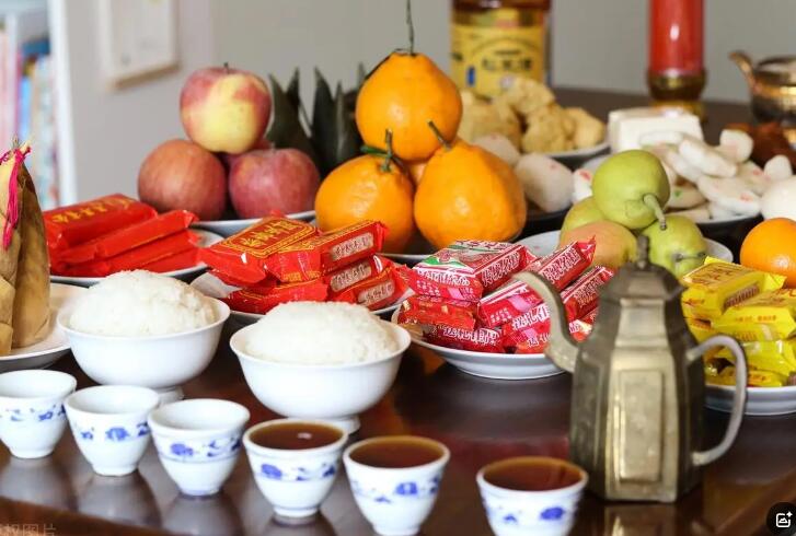 风水先生讲述财神贡品的摆放和数量
